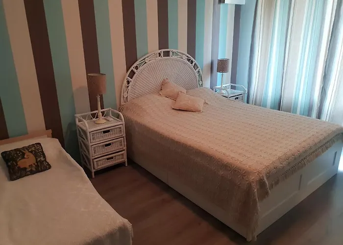 アパート Lilly ポモリエ